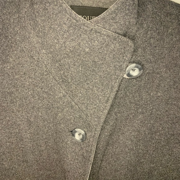 Women XL gray winter coat. - Picture 4 of 9